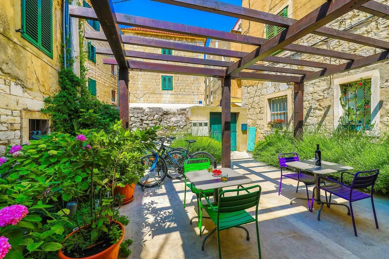 Apartments Veig Palace Split 0*,  Chorvatsko